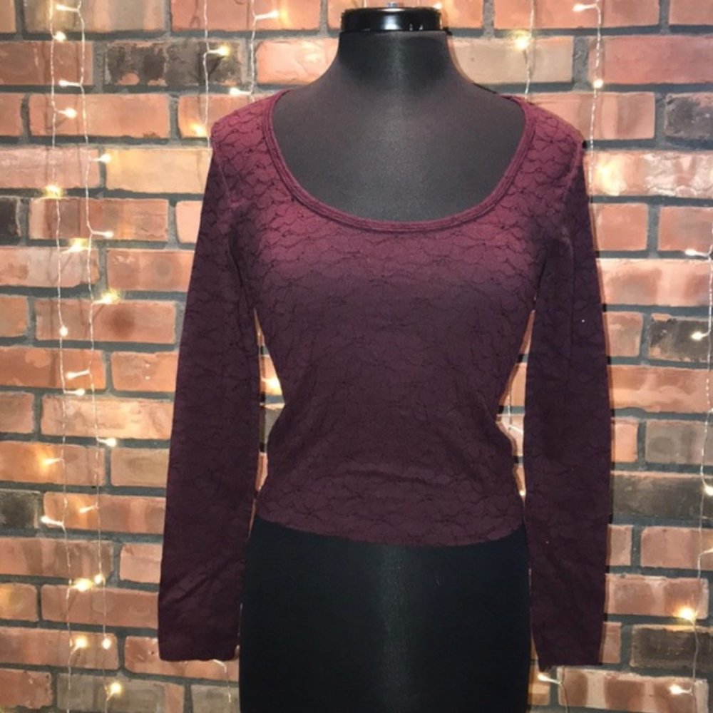 🎃 AE Soft & Sexy Lacy Tee